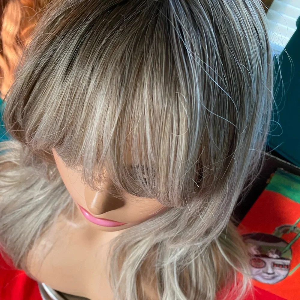 Light ash ling rooted wig with bamgs